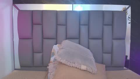 Mia online show from 2, 2, 2026