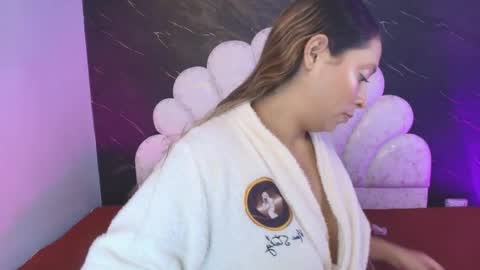 Snapshot of miaabrown__ chatting on 24, 4, 2026 Mia online show from 24, 4, 2026