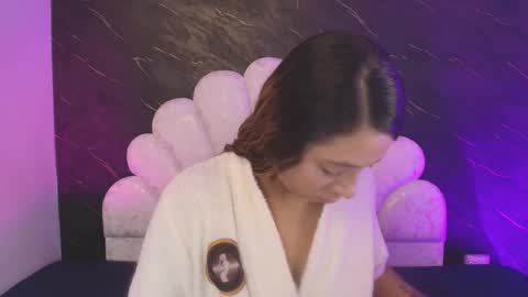 Snapshot of miaabrown__ chatting on 1, 5, 2026 Mia online show from 1, 5, 2026