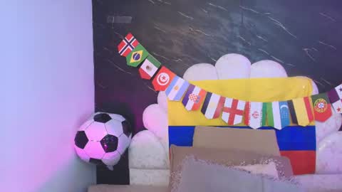 Mia online show from 22, 6, 2026