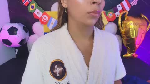 Mia online show from 25, 6, 2026