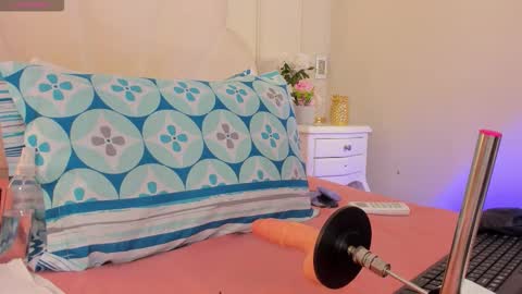 miaaffox online show from 20, 2, 2026