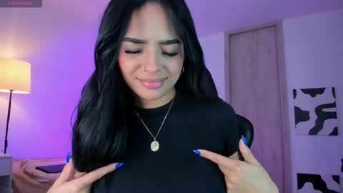 Mia online show from 6, 10, 2025