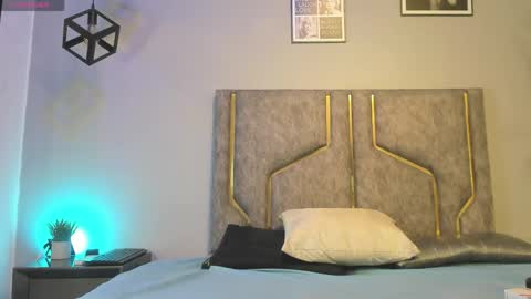 Snapshot of miaakittyy chatting on 3, 6, 2026 miaakittyy online show from 3, 6, 2026