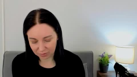 Snapshot of miaalluring chatting on 24, 3, 2026 Mia online show from 24, 3, 2026