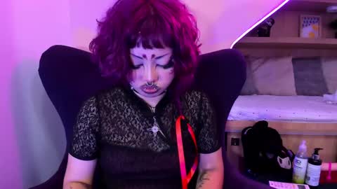 Mia online show from 9, 2, 2025