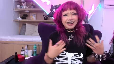 Mia online show from 28, 2, 2025