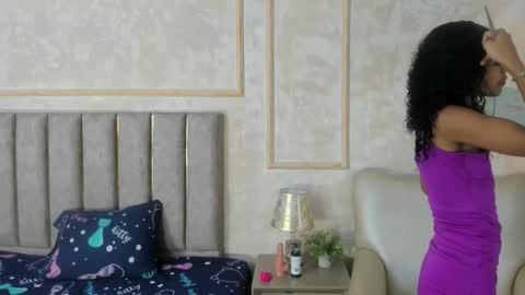 Miaasummer online show from 25, 2, 2026