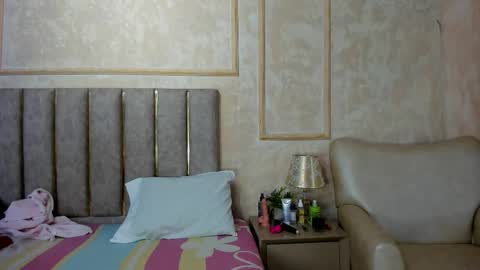 Miaasummer online show from 18, 3, 2026