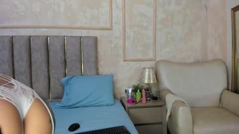 Miaasummer online show from 19, 3, 2026