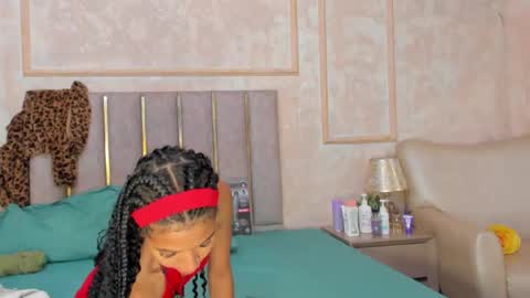 Miaasummer online show from 15, 5, 2026