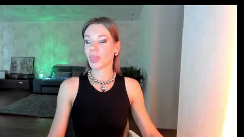 Mia online show from 3, 7, 2026