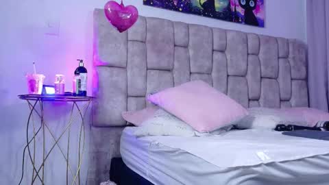 miablumm_ online show from 24, 2, 2026