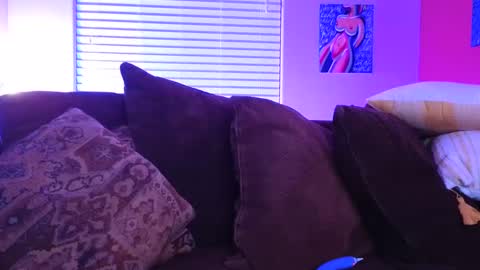 Mia online show from 5, 12, 2024