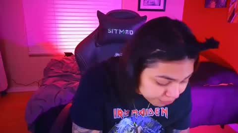 Mia online show from 31, 12, 2024