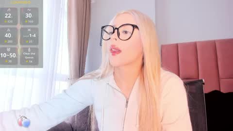 MiaCarper online show from 27, 4, 2026