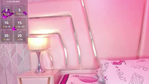 MiaCassel online show from 2, 3, 2026