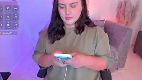 Snapshot of miacavalli_ chatting on 8, 7, 2026 Mia online show from 8, 7, 2026