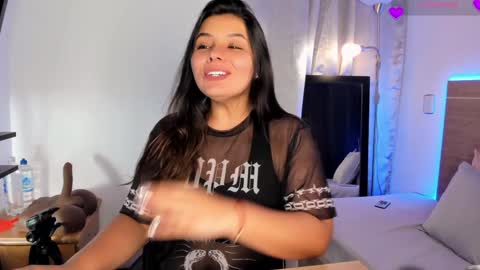 IG Yojanagomez  online show from 22, 12, 2024