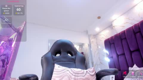 Snapshot of miadiamondd chatting on 20, 9, 2025 miadiamondd online show from 20, 9, 2025