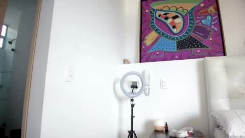 Mia online show from 9, 2, 2025