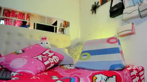 Snapshot of miaevans0 chatting on 24, 6, 2026 evans online show from 24, 6, 2026