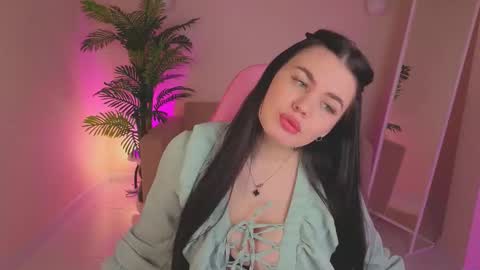 Mia online show from 22, 12, 2025