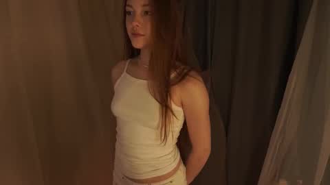 Snapshot of miafleur chatting on 10, 11, 2025 Mia online show from 10, 11, 2025