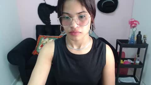 Snapshot of miafuckpussyhard chatting on 5, 12, 2025 miafuckpussyhard online show from 5, 12, 2025