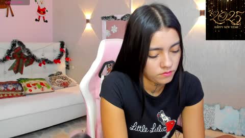 Mia Gomez online show from 4, 1, 2025
