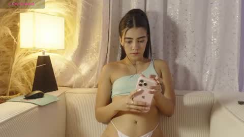 Mia Gomez online show from 28, 6, 2026