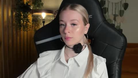 Mia online show from 30, 11, 2025