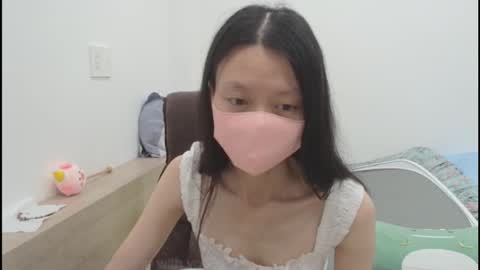 miahchan68 online show from 18, 10, 2025