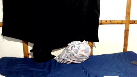 Mia  Sam online show from 15, 9, 2025