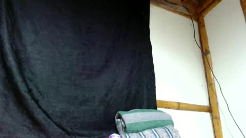 Mia  Sam online show from 1, 5, 2026