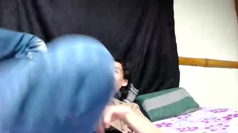 Mia  Sam online show from 8, 5, 2026