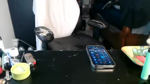 Mark online show from 6, 11, 2025