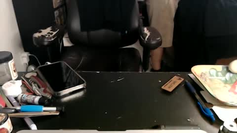 Mark online show from 27, 11, 2025