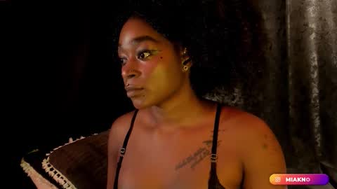 Mia online show from 3, 2, 2026