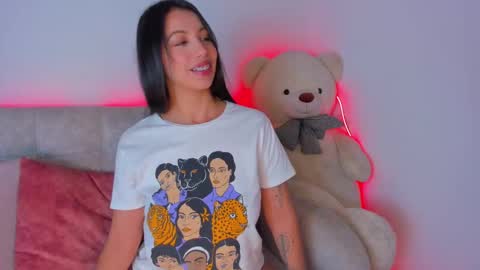 miakris1 online show from 14, 2, 2025