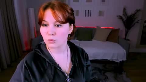 Snapshot of mialacrice chatting on 29, 6, 2026 mialacrice online show from 29, 6, 2026