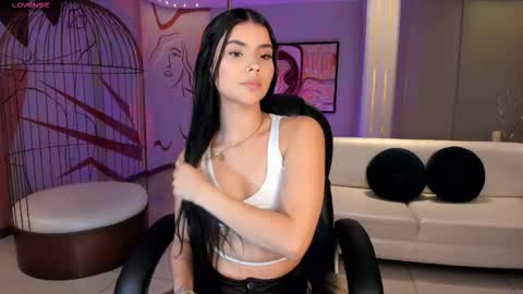 Call me Mia  online show from 8, 1, 2026