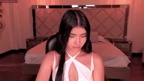 Call me Mia  online show from 5, 5, 2026