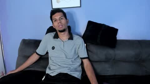 Snapshot of mialuxx chatting on 16, 10, 2025 Mia online show from 16, 10, 2025