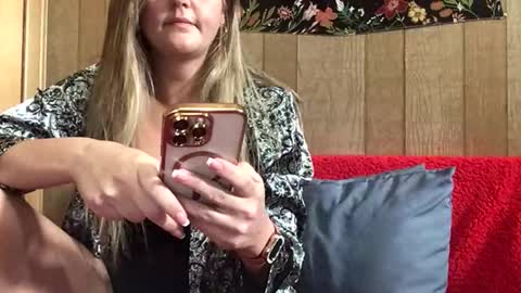 Mia Lynn online show from 5, 1, 2026