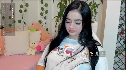 Snapshot of miamaiha chatting on 11, 1, 2025 mia 600am-1000am Colombia time online show from 11, 1, 2025