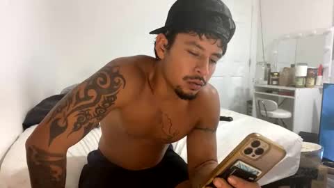 miamiclos1 online show from 23, 11, 2025