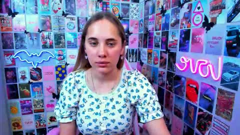 Snapshot of miamilas chatting on 6, 10, 2025 miamilas online show from 6, 10, 2025