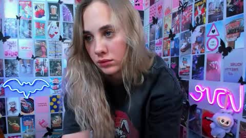 Snapshot of miamilas chatting on 20, 10, 2025 miamilas online show from 20, 10, 2025