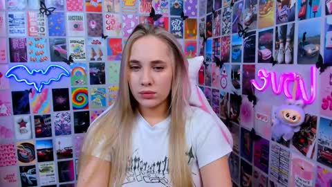 Snapshot of miamilas chatting on 19, 12, 2025 miamilas online show from 19, 12, 2025